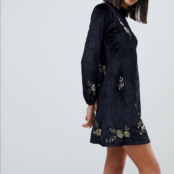 MINI DRESS - Picture 4 of 6